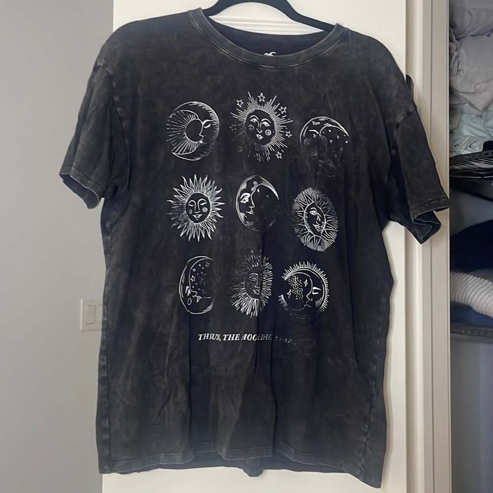 Oversized Hollister Tee